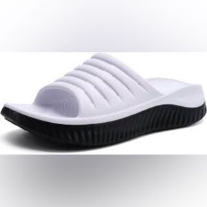GPOS recovery sandals black & white size 8
